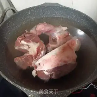 Make Old donkey step 1