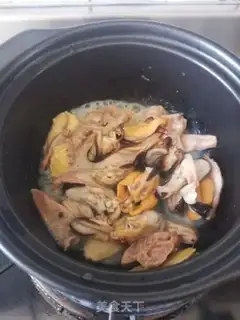 Make A chicken with an iris step 5