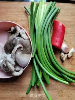 Make Garlic fried octopus step 0