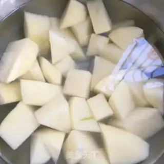 Make Chestbone potatoes and garlic step 2