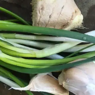 Make Chestbone potatoes and garlic step 3