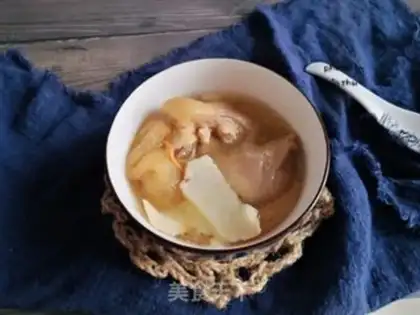 Make Coconut pig hoof soup step 11