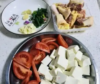 Make Tomato tofu chicken step 1