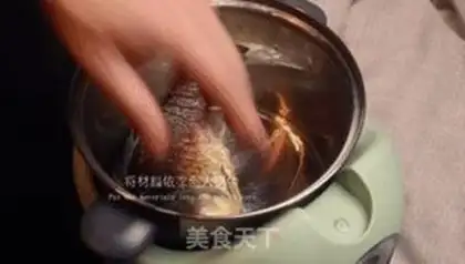 Make The radish gravy soup step 2