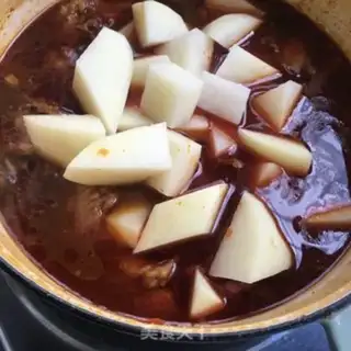 Make Chestbone potatoes and garlic step 11