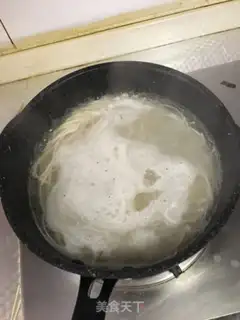 Make Clear the lamb noodles step 0
