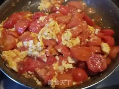 Make Tomato fried eggs step 6