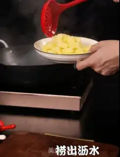 Make Spam potatoes step 1