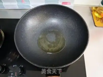Make Scrambled eggs step 3