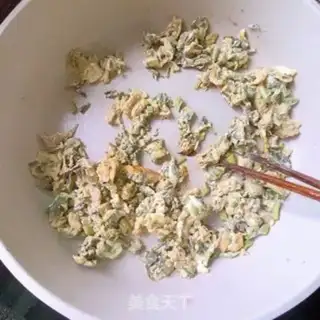 Make Fried eggs step 4
