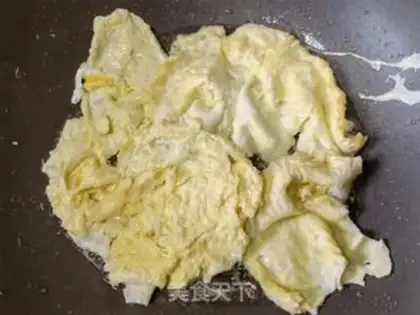 Make Onion fried goose eggs step 6