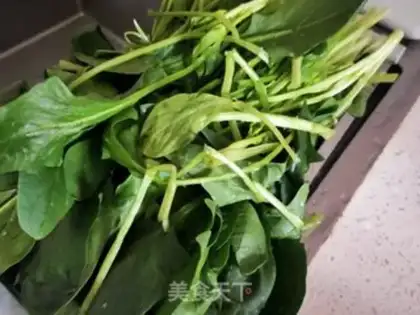 Make Spinach egg dumplings step 1