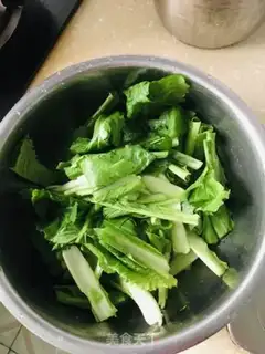 Make Mustard egg soup step 1