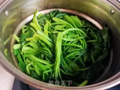 Make Spinach egg dumplings step 2