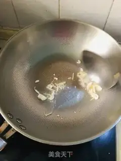 Make Mustard egg soup step 2