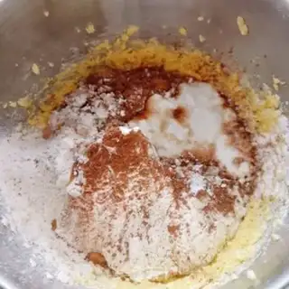 Make Chocolate marfin cake step 5