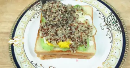 Make A quinoa sandwich step 4