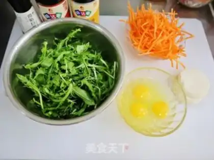 Make Scrambled eggnog step 0