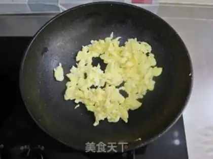 Make Scrambled eggnog step 2