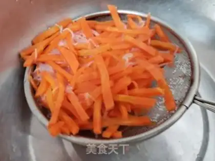 Make A spinach radish fan step 3