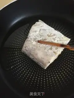 Make Jell-O fish step 1