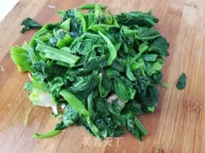 Make A spinach radish fan step 6