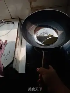 Make ♪ A pickle roll ♪ step 3