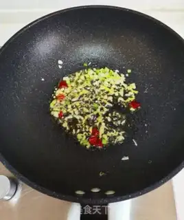 Make cucumber eggs and shrimp step 8