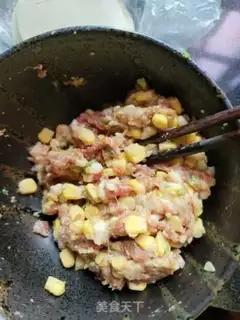 Make Fresh meat corn buns step 2