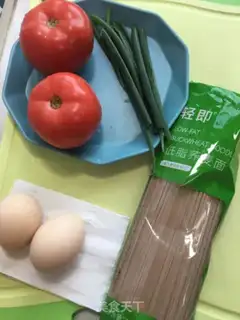 Make Tomato egg noodles step 0