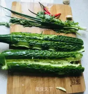 Make Cold cucumber step 1