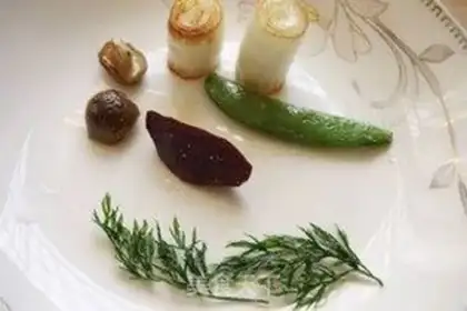 Make Black pepper chicken roll step 4