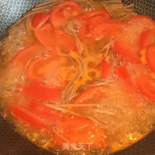 Make Tomato egg noodles step 6