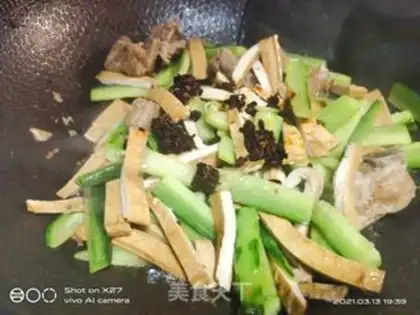 Make cucumber beans, fried ribs step 2