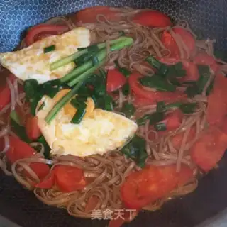 Make Tomato egg noodles step 8