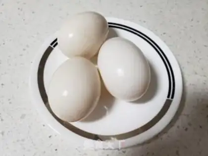 Make The duck egg box step 2