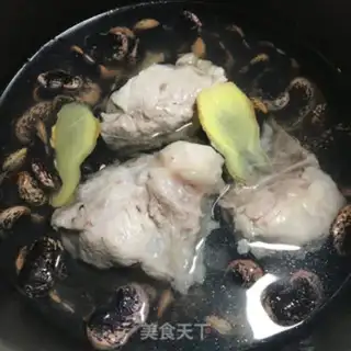 Make Bean and pig bones step 3