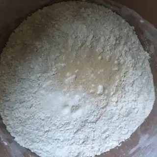 Make Crunch noodle helmet step 1