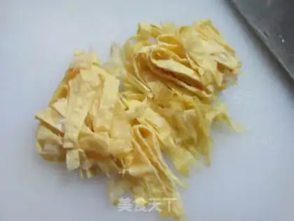 Make Carrot, egg-skin spinach step 1