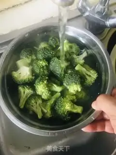 Make White water for broccoli step 1