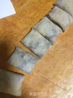 Make Donkey rolls step 6