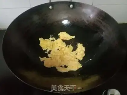 Make Scrambled eggs step 4