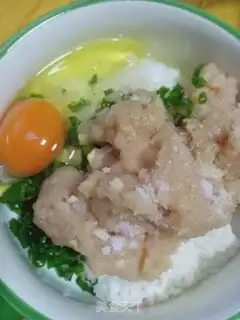 Make Handmade chicken chestballs step 1