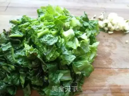 Make Garlic leaf step 1