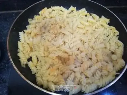 Make Salted egg sausage and curry step 6