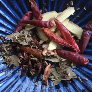Make Red lamb noodles step 0