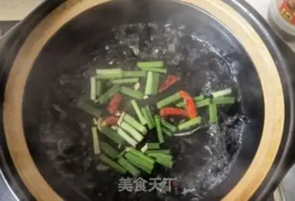 Make Beefballs, seaweed soup step 5
