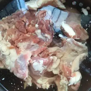Make Red lamb noodles step 1