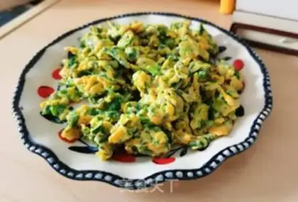Make Celery leaves and fried eggs step 8