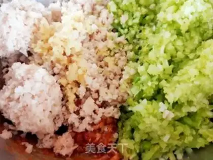 Make Pork lichen celery step 9